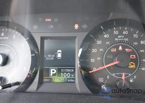 2017 Toyota Sienna Le 8 Passenger z USA, uszkodzony, nr VIN 5TDKZ3DC3HS828606